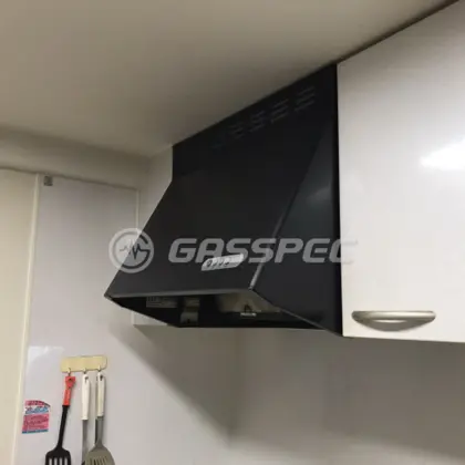 施工前のレンジフード