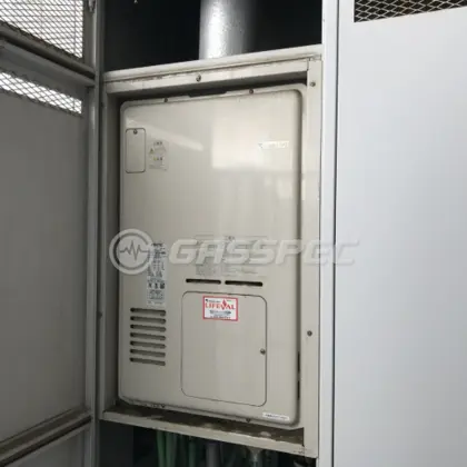 施工前の暖房熱源機（RUFH-V2400AU2-6）