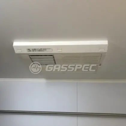 施工前の浴室乾燥機（TYK920GN）