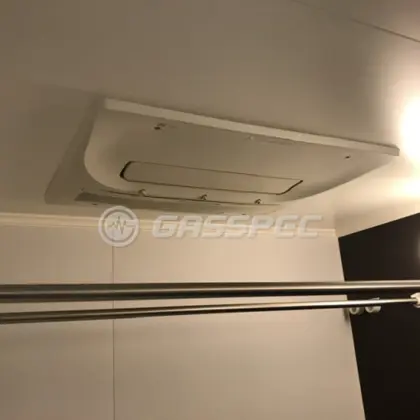 施工前の浴室乾燥機（FD2816J3M）