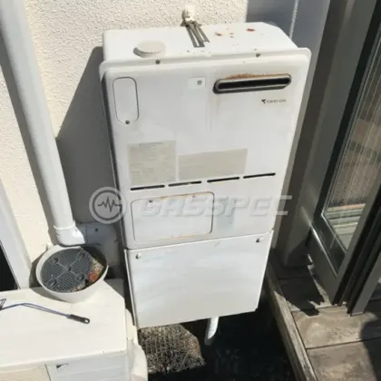 施工前の暖房熱源機（RH-101WA2-6(T)）