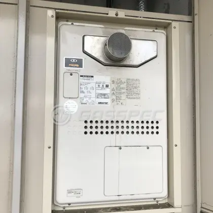 施工前の暖房熱源機（GTH-2417SAWX6H-T）