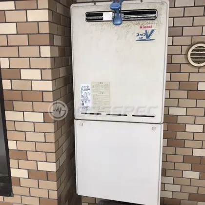施工前の給湯器（RUF-V2005SAW）