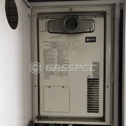施工前の暖房熱源機（AT-4200ARSAW3Q-C）