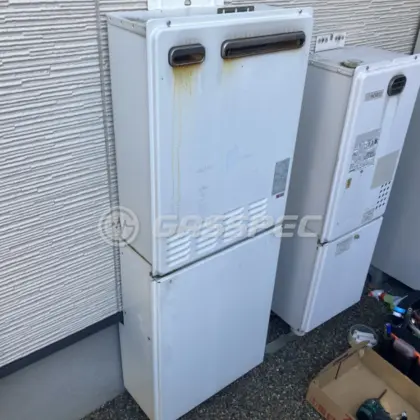施工前の給湯器（FH-241AWD）