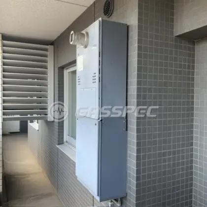 施工前の暖房熱源機（GTH-C2448AWX3H-T）