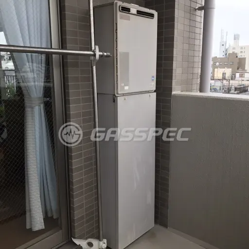 交換前の給湯器（ガスター OURB-2450SAQ）