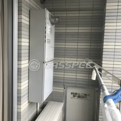 施工前の暖房熱源機（GTH-C2432AWX6H-T）