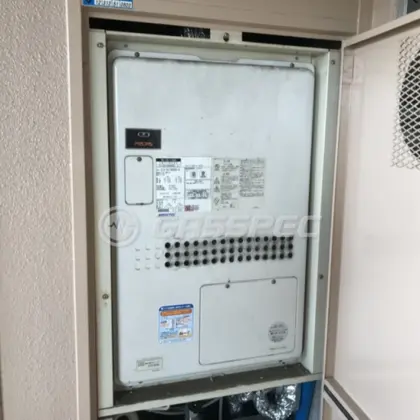 施工前の暖房熱源機（GTH-2417AWX6H-H）