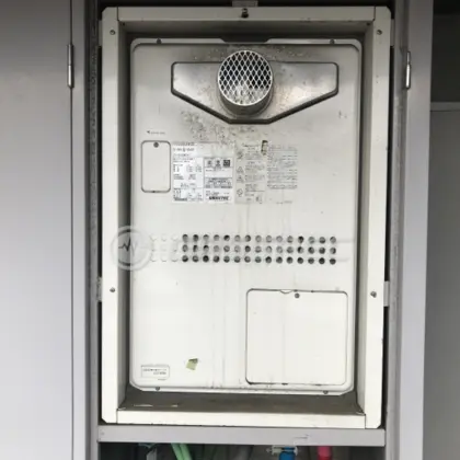 施工前の暖房熱源機（GTH-2434SAWX3H-T）