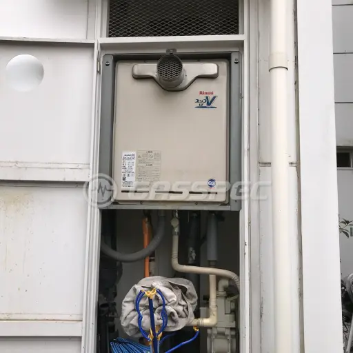 交換前の給湯器（リンナイ RUF-V2401SAT）