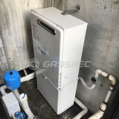 施工後の給湯器（ノーリツ GQ-3211WZQ-2）