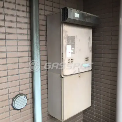 施工前の給湯器（GT-2400AWX）