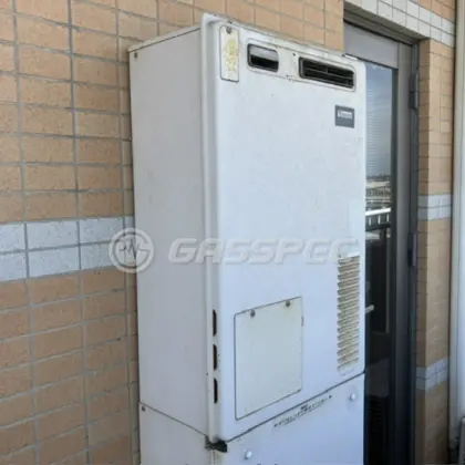 施工前の暖房熱源機（AT-4200ARSSW3Q）