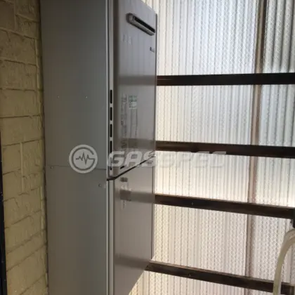 施工後の給湯器（リンナイ RUF-E2405SAW(A)）