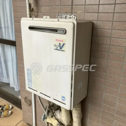 施工前の給湯器（RUF-A1610SAW(A)）
