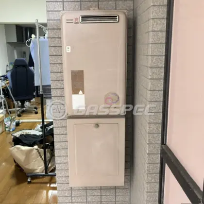 施工前の給湯器（TP-SQ164R-1）