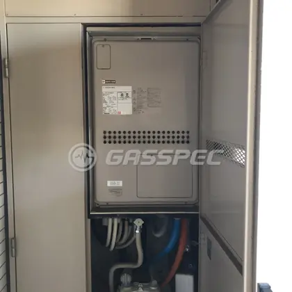 施工前の暖房熱源機（GTH-2413AWXH-H）