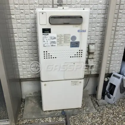 施工前の暖房熱源機（GTH-C2436AWXD）