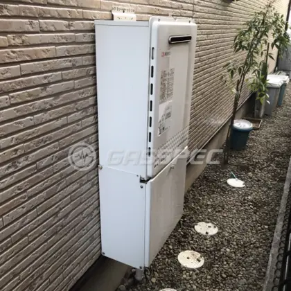 施工前の給湯器（GT-2028AWX）