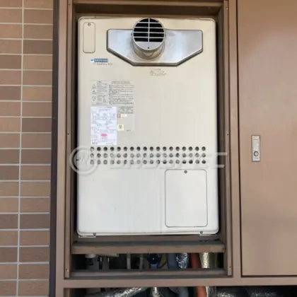 施工前の暖房熱源機（GTH-2401AWX-T）