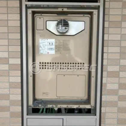 施工前の暖房熱源機（GTH-2413AWXH-T）
