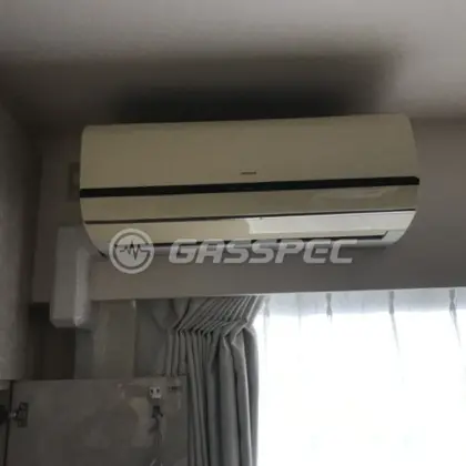 施工前のエアコン（RAS-S56B2(W)）