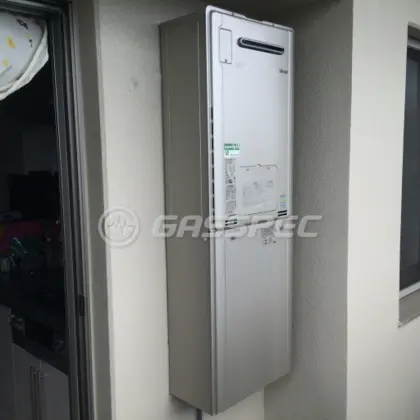 施工後の暖房熱源機（リンナイ RUFH-E2405AW2-3(A)）