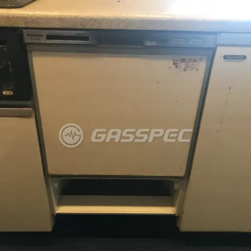 交換前のビルトイン食洗機（パナソニック NP-P45M2PS）