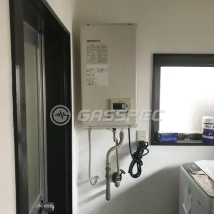 施工前の給湯器（GQ-1623WA-FFB）