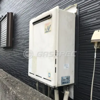 施工前の給湯器（RUF-A1610SAW(A)）