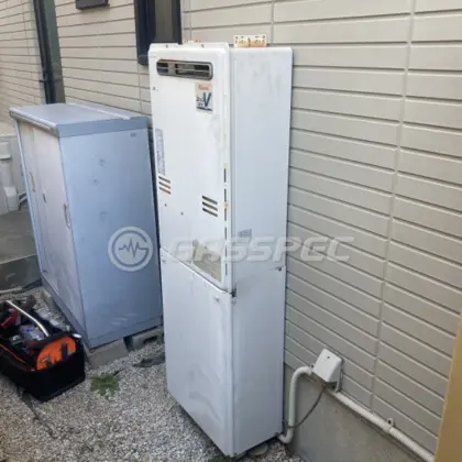 施工前の暖房熱源機（RUFH-V1613AW(A)）