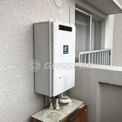 施工前の給湯器（GJ-C16T2）