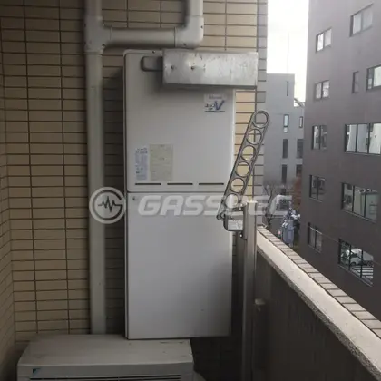 施工前の給湯器（RUF-V2001SAA）