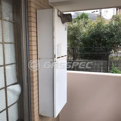施工前の給湯器（RUF-V2001AT）