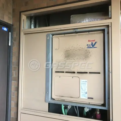 施工前の暖房熱源機（RUFH-VD2401AU2-3）
