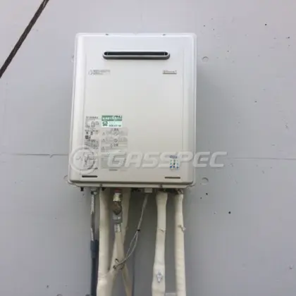 施工後の給湯器（リンナイ RUF-E2008SAW(A)）