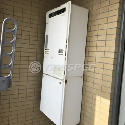 施工前の暖房熱源機（RUFH-V2403SAW2-3）