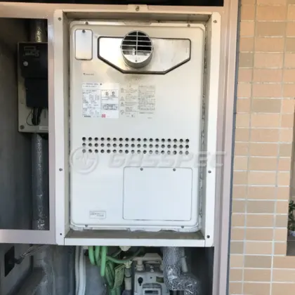 施工前の暖房熱源機（GTH-2413AWXH-T）