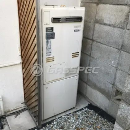 施工前の給湯器（RUFH-K1611SAW2-1）