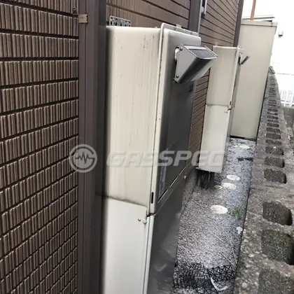 施工前の給湯器（RUF-K2400SAW）