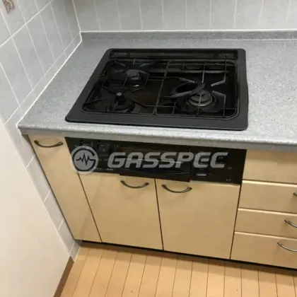 施工前のビルトインガスコンロ（DG3247NR）