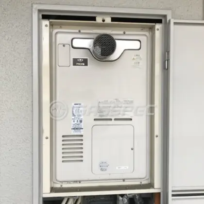 施工前の暖房熱源機（RUFH-V2400AT2-6）