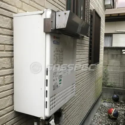 施工前の給湯器（GT-C2042SAWX-MB）
