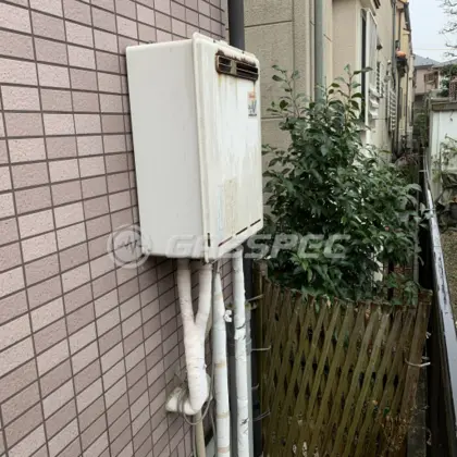 施工前の給湯器（RUF-V2001SAW）
