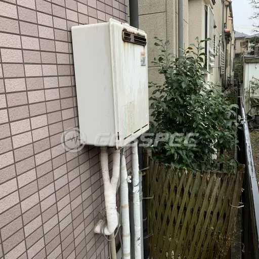 交換前の給湯器（リンナイ RUF-V2001SAW）
