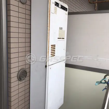 施工前の暖房熱源機（RUFH-V2400AW2-3）