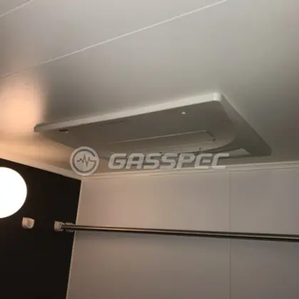 施工前の浴室乾燥機（FD2816J3M）