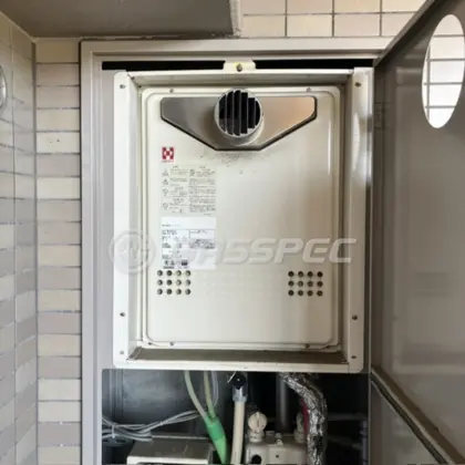 施工前の給湯器（YM2050RTSA）