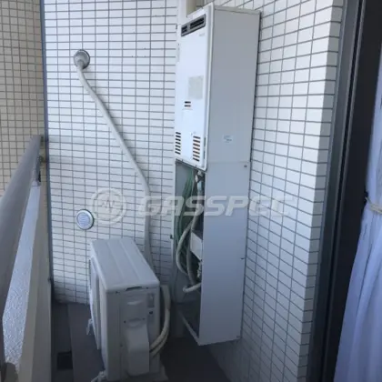 施工前の暖房熱源機（RUFH-2405AW2-5）